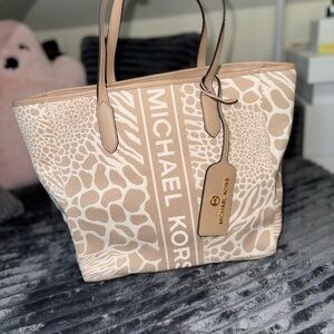 Michael Kors Beige/ white Tote Bag